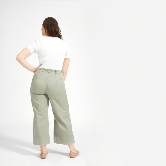 Everlane Lightweight Wide Leg Crop Chino - Picture 6 of 9